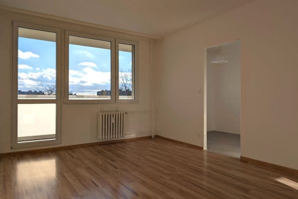 4 bedroom flat to rent, 107 m², Chalabalova, Praha 4 bedroom flat to rent, 107 m², Chalabalova, Praha