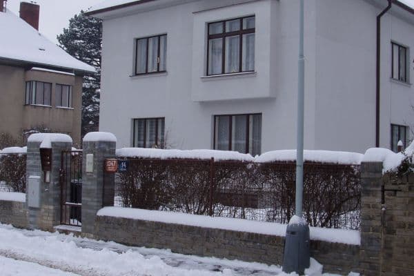 3 bedroom flat to rent, 90 m², Kopeckého, Praha 3 bedroom flat to rent, 90 m², Kopeckého, Praha