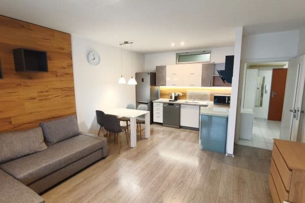 2 bedroom with open-plan kitchen flat to rent, 57 m², Na Okraji, Hořovice 2 bedroom with open-plan kitchen flat to rent, 57 m², Na Okraji, Hořovice