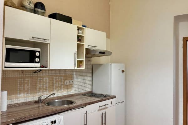 1 bedroom flat to rent, 44 m², Husitská, Praha 1 bedroom flat to rent, 44 m², Husitská, Praha