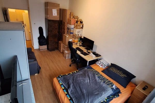 Studio flat to rent, 27 m², Sámova, Praha Studio flat to rent, 27 m², Sámova, Praha