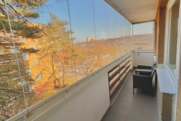 2 bedroom flat to rent, 79 m², Pod Vrstevnicí, Praha 2 bedroom flat to rent, 79 m², Pod Vrstevnicí, Praha