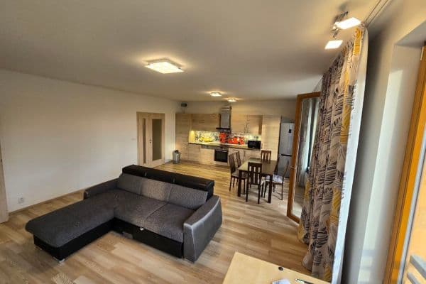 2 bedroom with open-plan kitchen flat to rent, 86 m², Modrého, Praha 2 bedroom with open-plan kitchen flat to rent, 86 m², Modrého, Praha