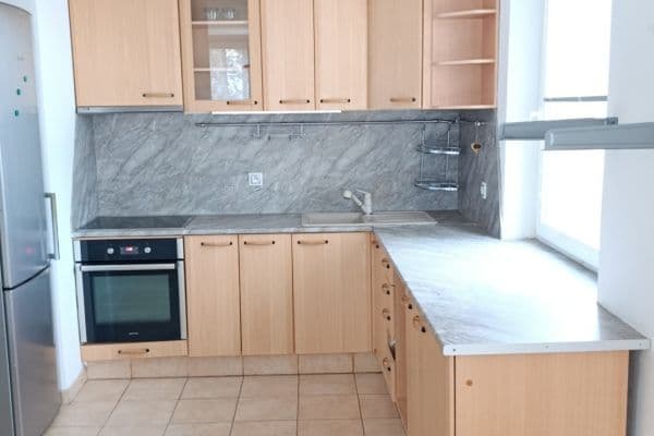 2 bedroom with open-plan kitchen flat to rent, 70 m², Pražského povstání, Benešov, Středočeský Region 2 bedroom with open-plan kitchen flat to rent, 70 m², Pražského povstání, Benešov, Středočeský Region