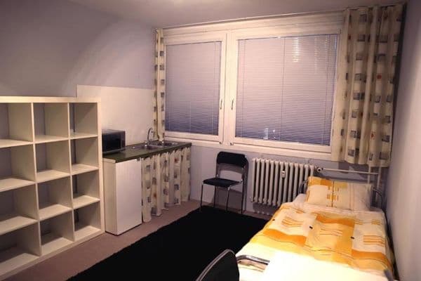 3 bedroom flat to rent, 14 m², Tovární, Praha 3 bedroom flat to rent, 14 m², Tovární, Praha