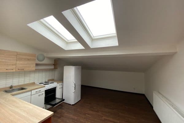 1 bedroom with open-plan kitchen flat to rent, 45 m², Nádražní, Líbeznice 1 bedroom with open-plan kitchen flat to rent, 45 m², Nádražní, Líbeznice