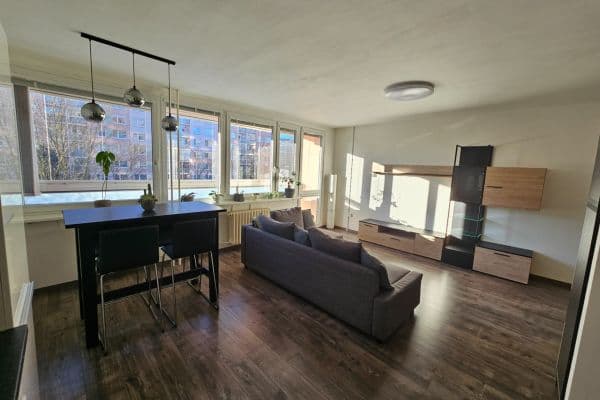 2 bedroom with open-plan kitchen flat to rent, 84 m², Nechvílova, Praha 2 bedroom with open-plan kitchen flat to rent, 84 m², Nechvílova, Praha