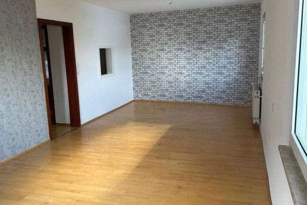 4 bedroom flat to rent, 100 m², Frankweiler 4 bedroom flat to rent, 100 m², Frankweiler