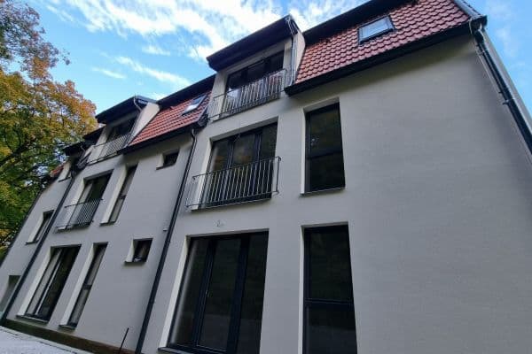 1 bedroom with open-plan kitchen flat to rent, 40 m², Pod Stárkou, Praha 1 bedroom with open-plan kitchen flat to rent, 40 m², Pod Stárkou, Praha