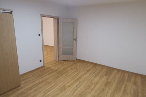 2 bedroom flat to rent, 56 m², náměstí Generála Píky, Plzeň, Plzeňský Region 2 bedroom flat to rent, 56 m², náměstí Generála Píky, Plzeň, Plzeňský Region