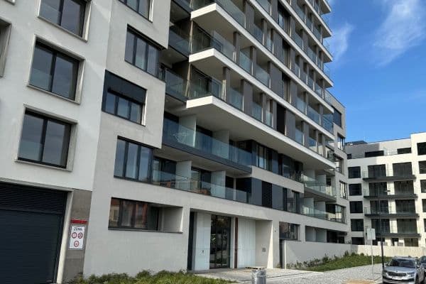 garage to rent, 10 m², Šrámkové, Praha garage to rent, 10 m², Šrámkové, Praha