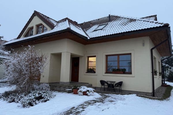 house to rent, 279 m², Edvarda Beneše, Horoměřice house to rent, 279 m², Edvarda Beneše, Horoměřice