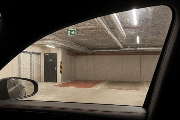 garage for sale, 14 m², V Třešňovce, Praha garage for sale, 14 m², V Třešňovce, Praha