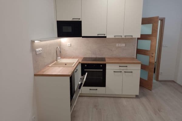 Studio flat to rent, 23 m², Augustina Lukeše, Brandýs nad Labem-Stará Boleslav Studio flat to rent, 23 m², Augustina Lukeše, Brandýs nad Labem-Stará Boleslav