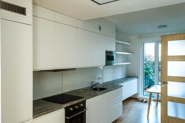 3 bedroom with open-plan kitchen flat to rent, 107 m², Petržílkova, Praha 3 bedroom with open-plan kitchen flat to rent, 107 m², Petržílkova, Praha