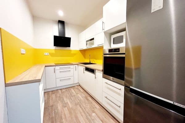 2 bedroom with open-plan kitchen flat to rent, 83 m², Václavská, 2 bedroom with open-plan kitchen flat to rent, 83 m², Václavská,