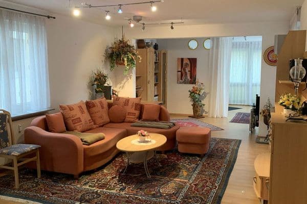 2 bedroom with open-plan kitchen flat to rent, 87 m², Nürtingen 2 bedroom with open-plan kitchen flat to rent, 87 m², Nürtingen