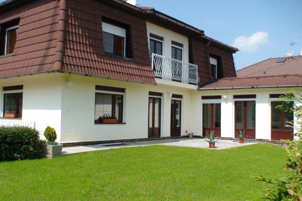 house to rent, 365 m², V Březinkách, Praha house to rent, 365 m², V Březinkách, Praha