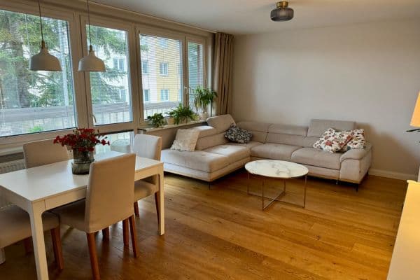 2 bedroom with open-plan kitchen flat to rent, 89 m², Záveská, Praha 2 bedroom with open-plan kitchen flat to rent, 89 m², Záveská, Praha