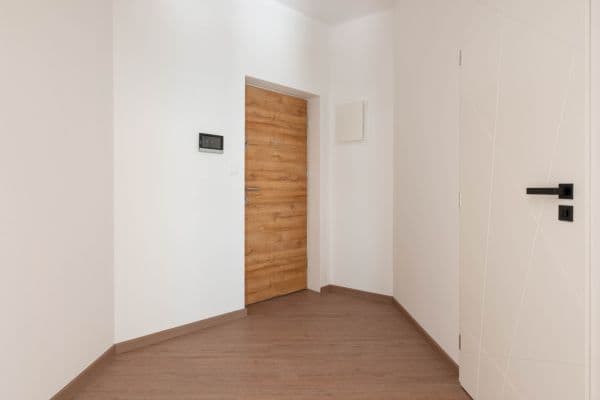 Studio flat for sale, 33 m², Faměrovo náměstí, Brno Studio flat for sale, 33 m², Faměrovo náměstí, Brno