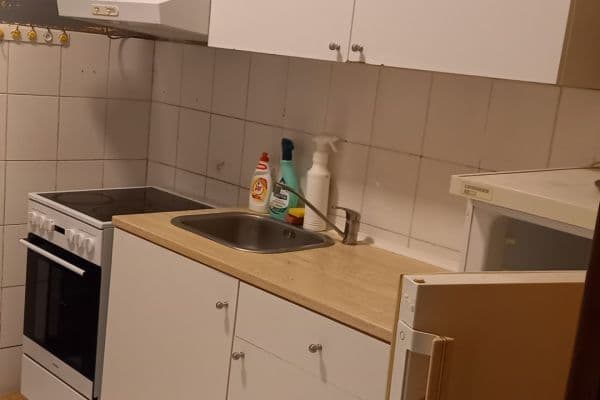 1 bedroom flat to rent, 36 m², Plzeňská, Praha 1 bedroom flat to rent, 36 m², Plzeňská, Praha