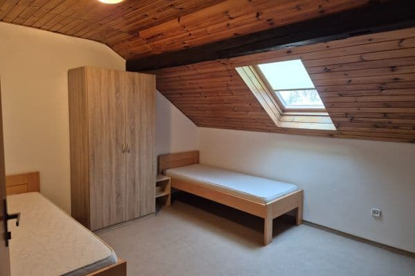 2 bedroom with open-plan kitchen flat to rent, 82 m², Hněvkovského, Brno 2 bedroom with open-plan kitchen flat to rent, 82 m², Hněvkovského, Brno