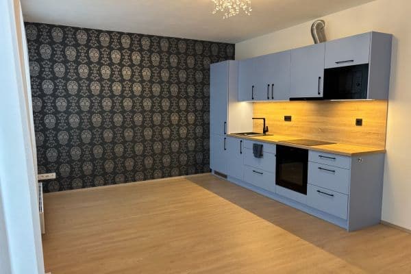 Studio flat to rent, 34 m², Ovesná, Hostivice Studio flat to rent, 34 m², Ovesná, Hostivice