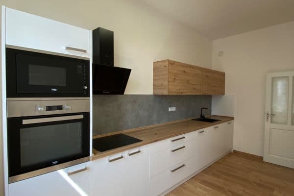 2 bedroom flat to rent, 60 m², Fráni Šrámka, České Budějovice 2 bedroom flat to rent, 60 m², Fráni Šrámka, České Budějovice