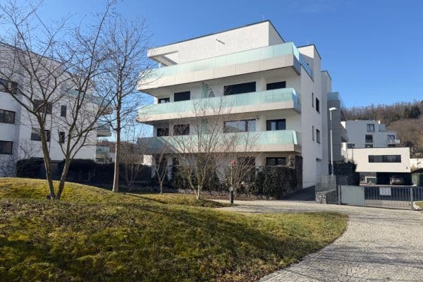 1 bedroom with open-plan kitchen flat for sale, 58 m², Kloudova, Praha 1 bedroom with open-plan kitchen flat for sale, 58 m², Kloudova, Praha