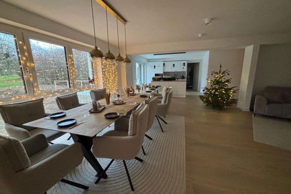 4 bedroom with open-plan kitchen flat to rent, 150 m², Nürtingen 4 bedroom with open-plan kitchen flat to rent, 150 m², Nürtingen