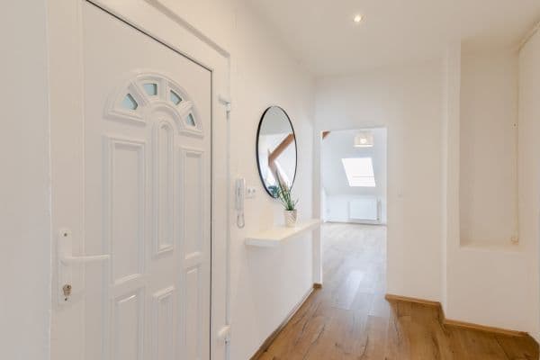 1 bedroom with open-plan kitchen flat to rent, 59 m², Chelčického, Plzeň, Plzeňský Region 1 bedroom with open-plan kitchen flat to rent, 59 m², Chelčického, Plzeň, Plzeňský Region