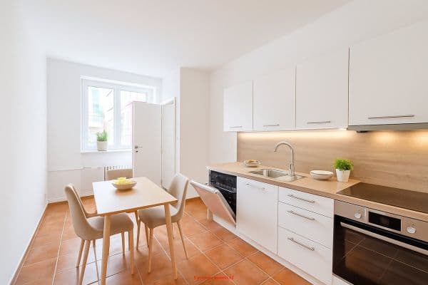 3 bedroom flat to rent, 76 m², Vardasova, 3 bedroom flat to rent, 76 m², Vardasova,