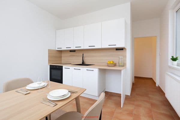 3 bedroom flat to rent, 61 m², Lípová, 3 bedroom flat to rent, 61 m², Lípová,