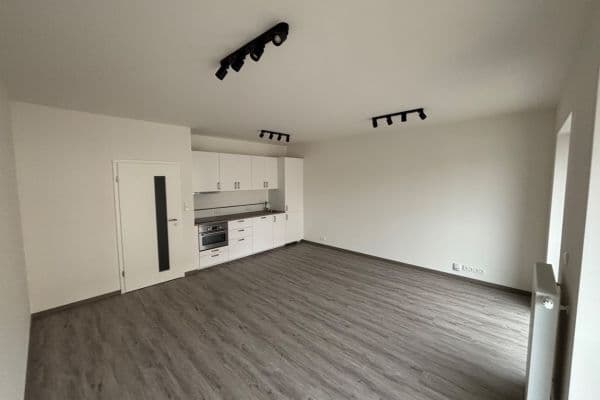 Studio flat to rent, 37 m², Kounická, Český Brod, Středočeský Region Studio flat to rent, 37 m², Kounická, Český Brod, Středočeský Region