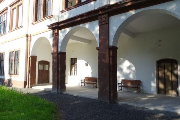 1 bedroom with open-plan kitchen flat to rent, 64 m², Hořiněves 1 bedroom with open-plan kitchen flat to rent, 64 m², Hořiněves