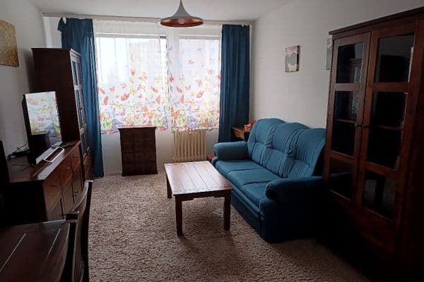 1 bedroom with open-plan kitchen flat to rent, 42 m², Ciolkovského, Praha 1 bedroom with open-plan kitchen flat to rent, 42 m², Ciolkovského, Praha