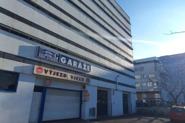 garage to rent, 18 m², Holušická, Praha garage to rent, 18 m², Holušická, Praha