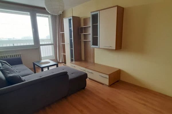 1 bedroom with open-plan kitchen flat to rent, 48 m², Mendelova, Praha 1 bedroom with open-plan kitchen flat to rent, 48 m², Mendelova, Praha