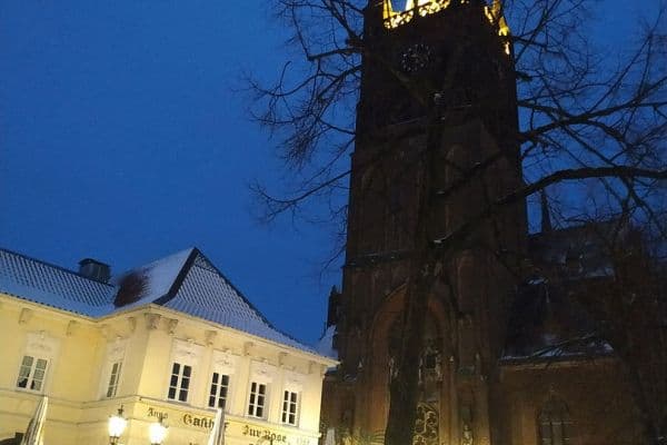 1 bedroom with open-plan kitchen flat to rent, 74 m², Krefeld 1 bedroom with open-plan kitchen flat to rent, 74 m², Krefeld