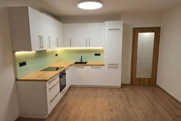 1 bedroom with open-plan kitchen flat to rent, 65 m², Tovární, Liberec 1 bedroom with open-plan kitchen flat to rent, 65 m², Tovární, Liberec