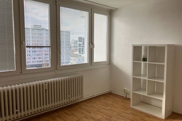 Studio flat to rent, 30 m², Nekvasilova, Praha Studio flat to rent, 30 m², Nekvasilova, Praha