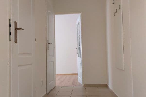 3 bedroom flat for sale, 57 m², Verneřická, Praha 3 bedroom flat for sale, 57 m², Verneřická, Praha