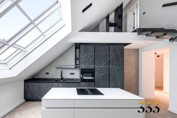 3 bedroom with open-plan kitchen flat for sale, 159 m², Sokolovská, Praha 3 bedroom with open-plan kitchen flat for sale, 159 m², Sokolovská, Praha