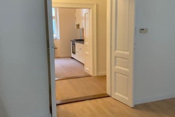 3 bedroom flat to rent, 120 m², Heřmanova, Praha 3 bedroom flat to rent, 120 m², Heřmanova, Praha