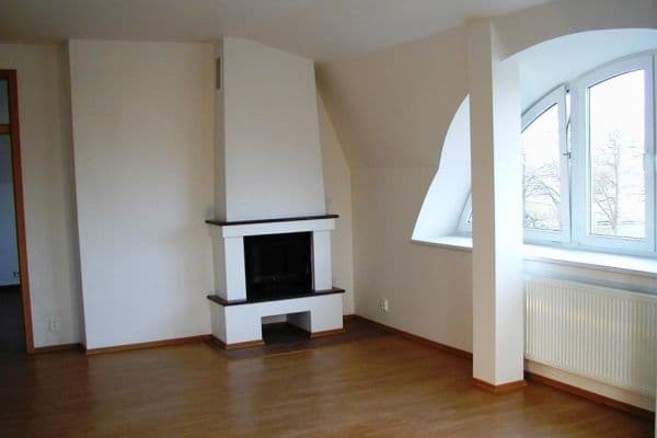 6 bedroom flat to rent, 129 m², Medkova, Praha 6 bedroom flat to rent, 129 m², Medkova, Praha