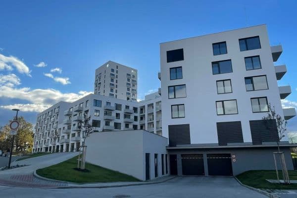 garage to rent, 13 m², třída Generála Píky, Brno garage to rent, 13 m², třída Generála Píky, Brno