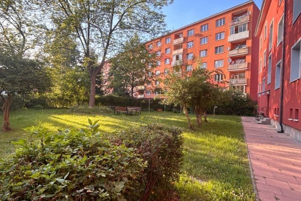 2 bedroom with open-plan kitchen flat to rent, 60 m², Partyzánská, Chomutov 2 bedroom with open-plan kitchen flat to rent, 60 m², Partyzánská, Chomutov