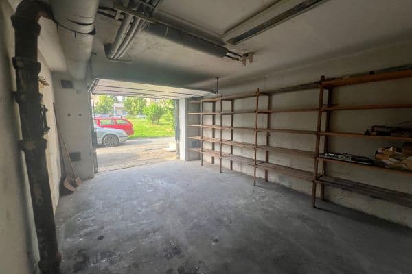 garage to rent, 18 m², Plzeň, Plzeňský Region garage to rent, 18 m², Plzeň, Plzeňský Region