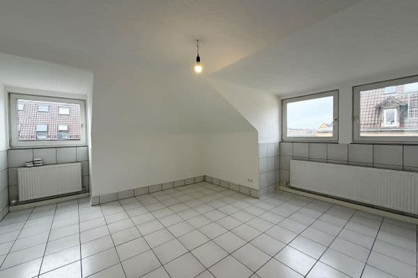 4 bedroom flat to rent, 68 m², Stuttgart, Baden-Württemberg 4 bedroom flat to rent, 68 m², Stuttgart, Baden-Württemberg