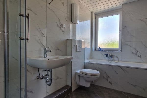 2 bedroom with open-plan kitchen flat to rent, 95 m², Duisburg 2 bedroom with open-plan kitchen flat to rent, 95 m², Duisburg